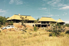 Mhondoro Lodge