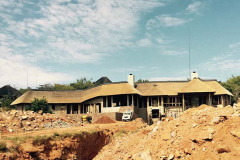 Mhondoro Lodge