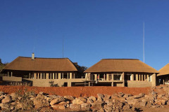 Mhondoro Lodge