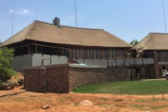 Mhondoro Lodge