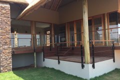 Mhondoro Lodge